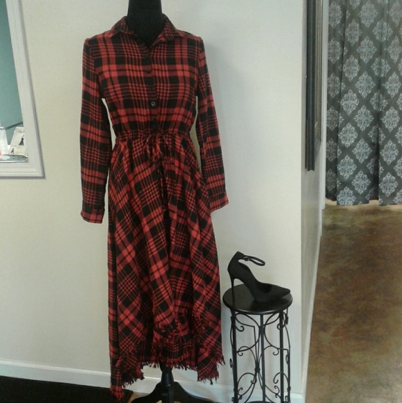 Dress - Picture 1 of 2